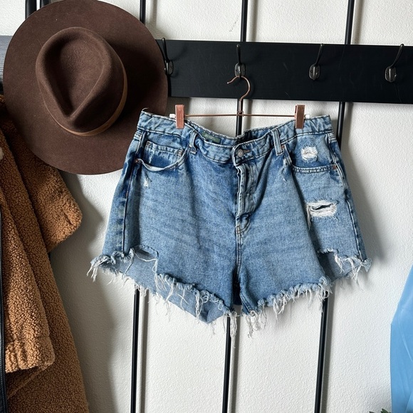 wild fable Pants - Wild Fable medium wash distressed cut off high rise denim jean shorts retro